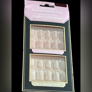 Pearl essence So Natural French manicure tips Press On Nails 48 NWT